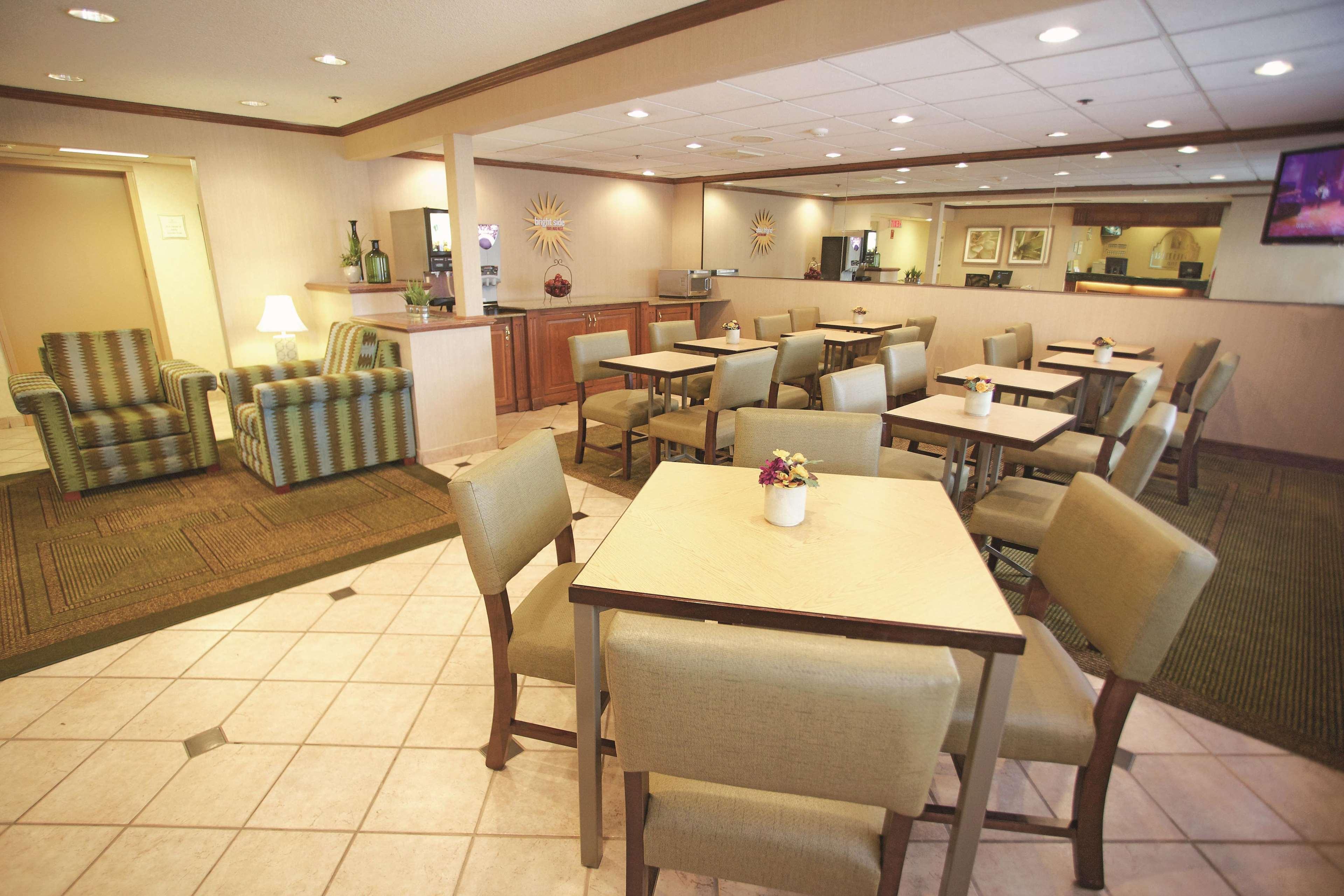 La Quinta Inn By Wyndham Milwaukee Airport / Oak Creek Ngoại thất bức ảnh